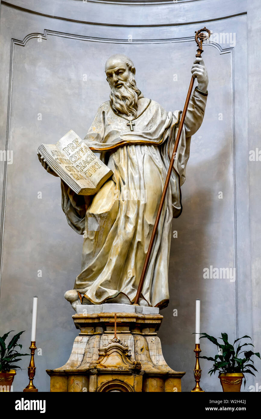 Badia di Sant'Agata église du xviiie siècle, Catane, Sicile (Italie). Statue par Giovan Battista Marino (18e siècle) Banque D'Images