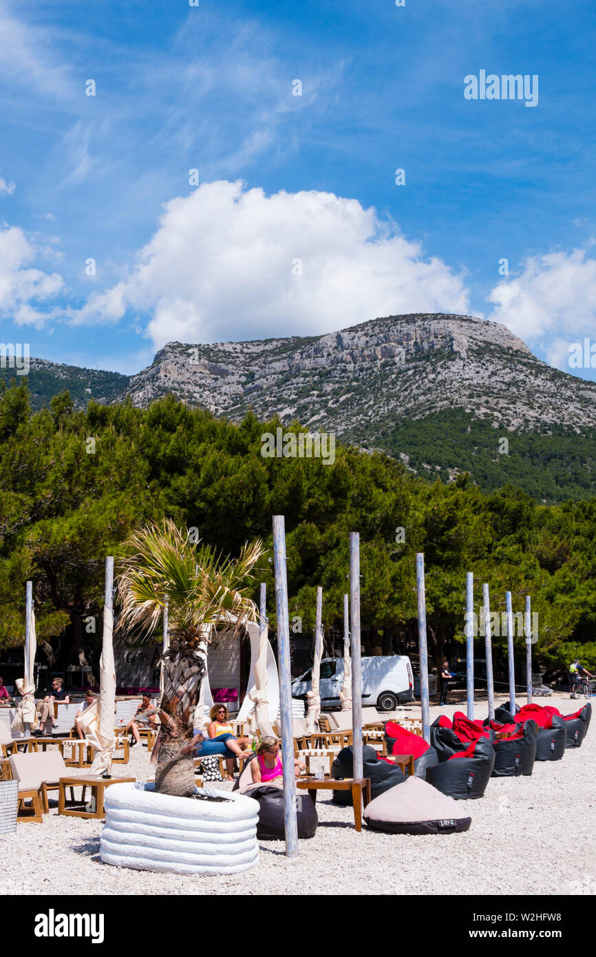 Auro, bar à cocktails, Zlatni rat, Bol, Brac, Dalmatie, Croatie Banque D'Images