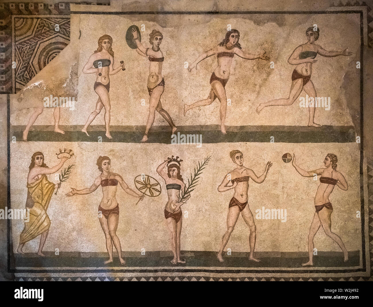 Bikini girls mosaïques de la Villa Romana del Casale, Piazza Armerina, Sicile, Italie. Banque D'Images