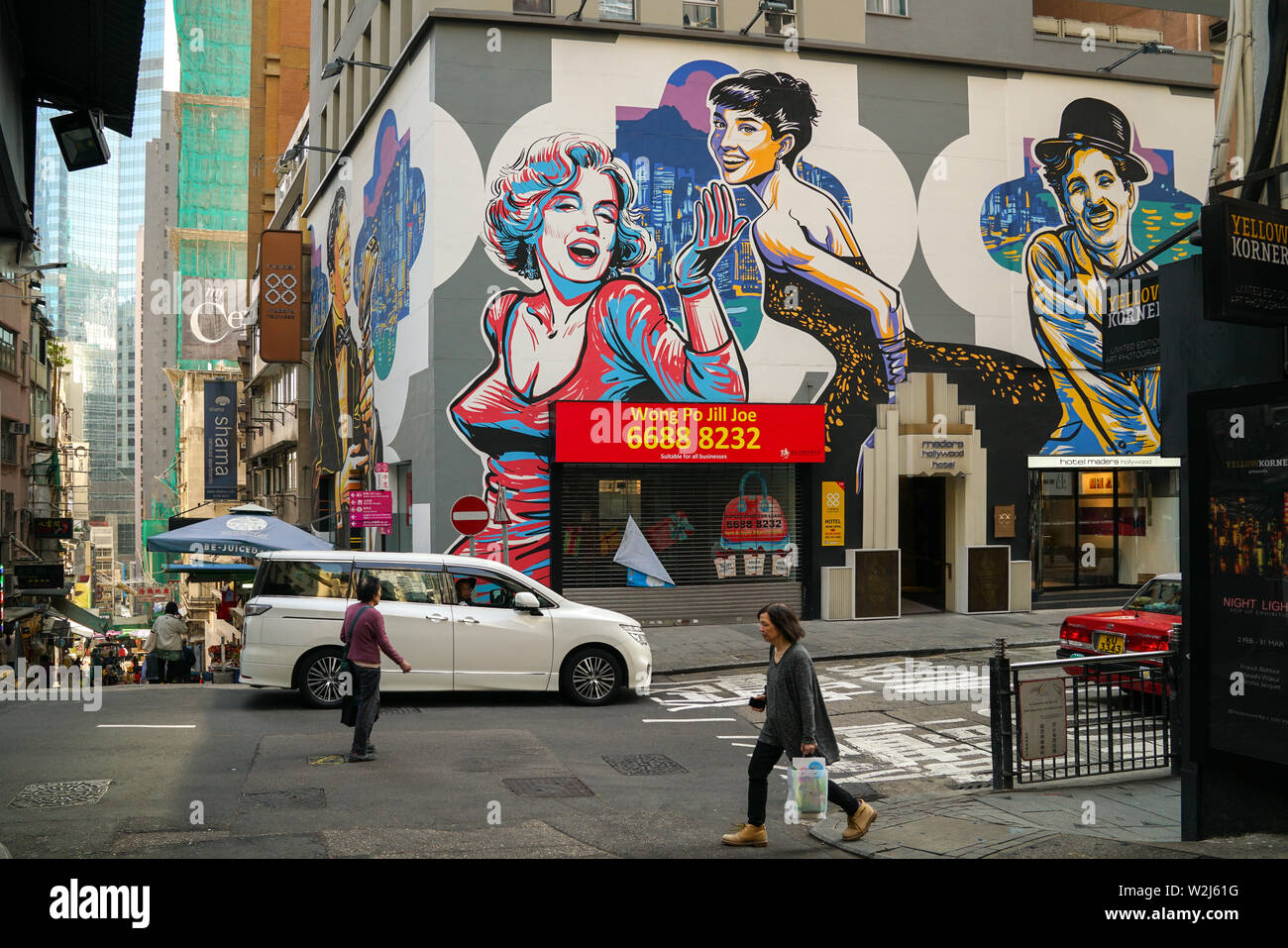 Central & Sheung Wan, Hong Kong-March 13, 2018 : l'art du graffiti et peintures murales des stars célèbres comme Marilyn Monroe et Charlie Chaplin à Hollywood Road, Banque D'Images