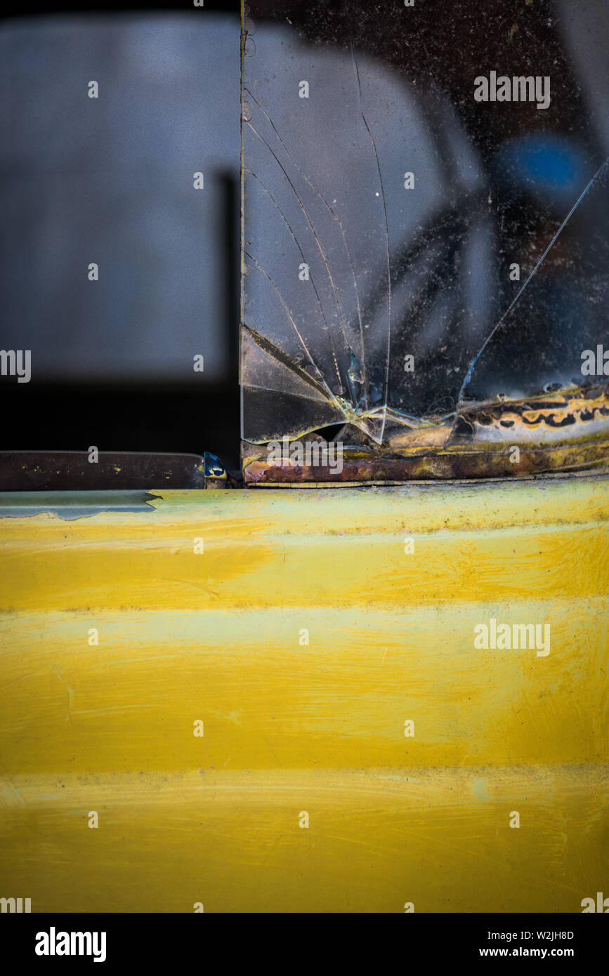 Détail de la fenêtre en verre craquelé Banque D'Images