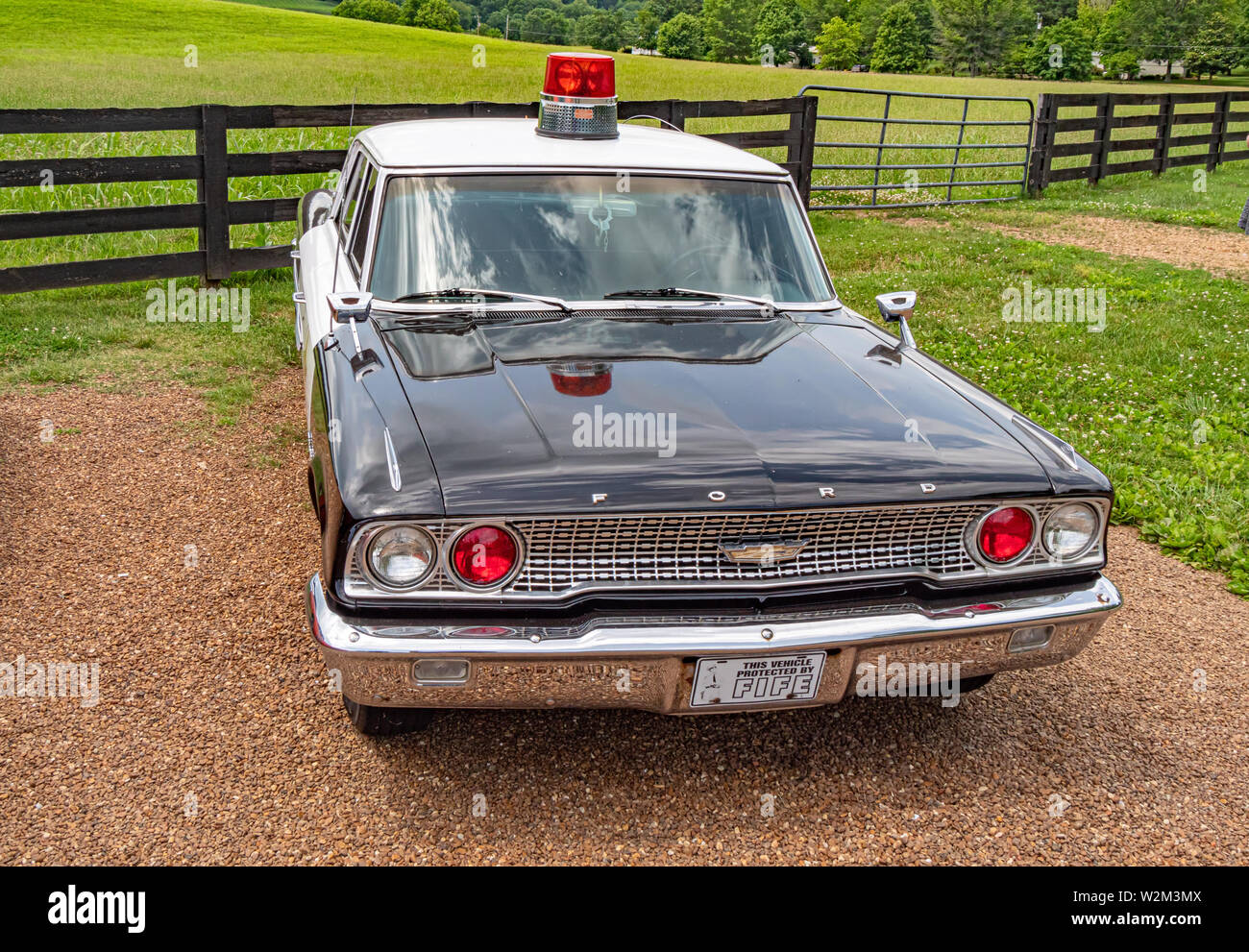 Vieux classique voiture de police à Leipers fork dans le Tennessee - LEIPERS FORK, USA - Le 18 juin 2019 Banque D'Images