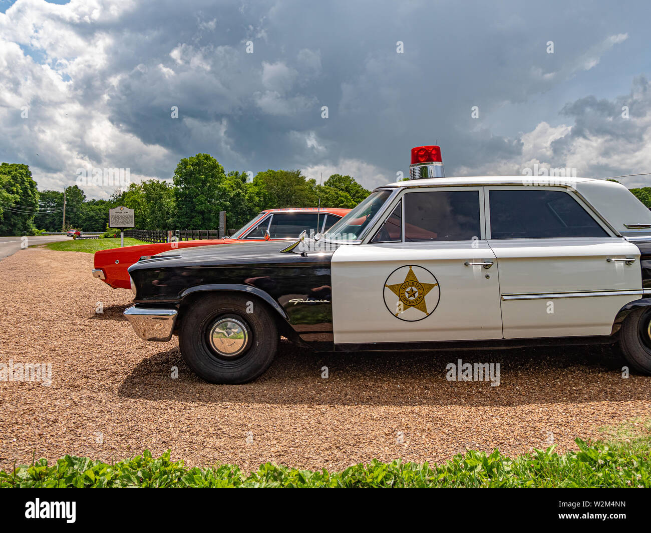 Vieux classique voiture de police à Leipers fork dans le Tennessee - LEIPERS FORK, USA - Le 18 juin 2019 Banque D'Images