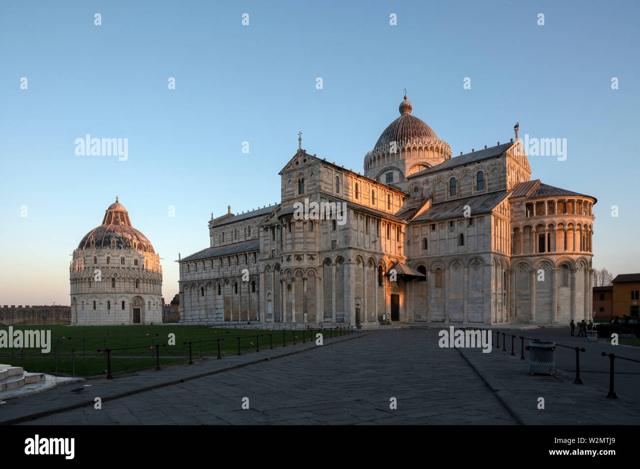 Pise, Domplatz mit Baptisterium, Dom Santa Maria Assunta Banque D'Images