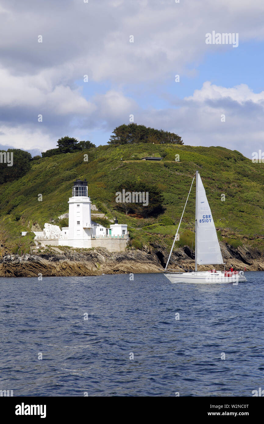Trinity House Lighthouse at St Anthony's Head, St Anthony à Roseland, estuaire de la FAL, Cornwall Banque D'Images