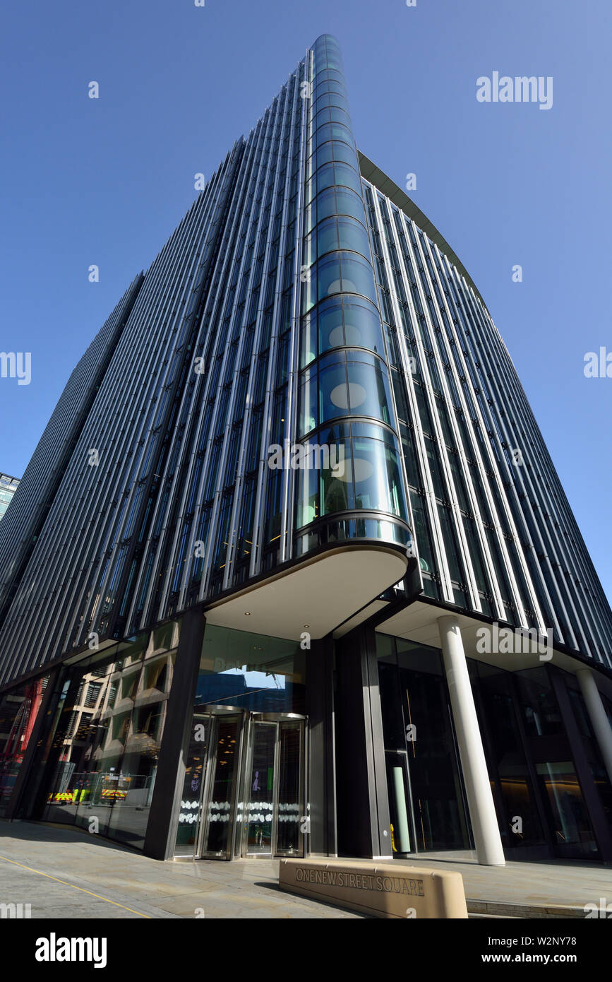 Une nouvelle rue Place, Service Lane, City of London, Royaume-Uni Banque D'Images