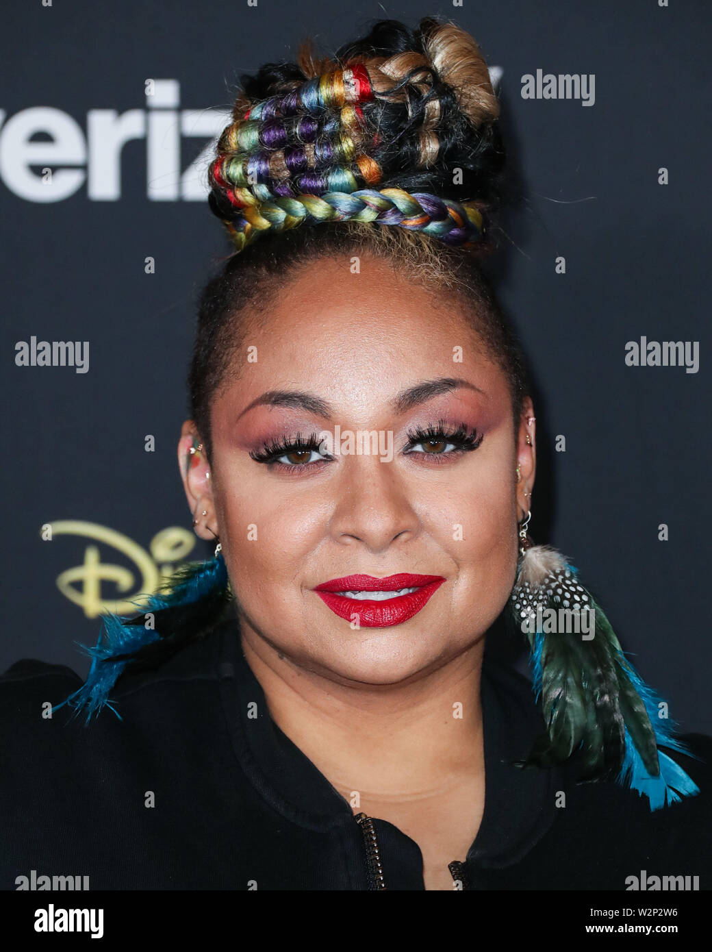 HOLLYWOOD, LOS ANGELES, CALIFORNIE, USA - 09 juillet : actrice Raven-Symone arrive à la première mondiale du Disney's 'Le Roi Lion' qui s'est tenue à l'Kodak Theater le 9 juillet 2019 à Hollywood, Los Angeles, Californie, États-Unis. (Photo par Xavier Collin/Image Press Office) Banque D'Images