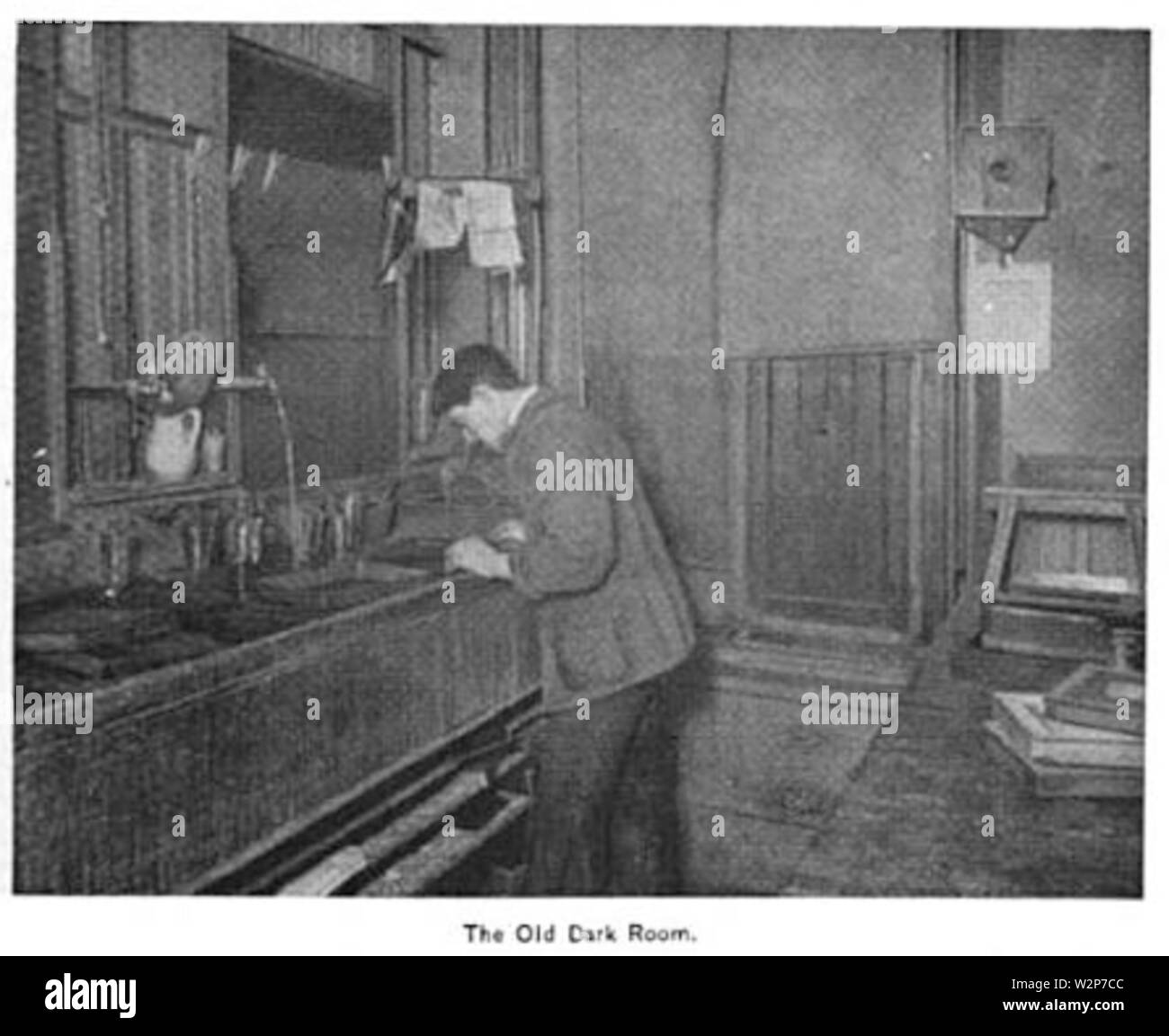 1893 old dark room BostonCameraClub Banque D'Images