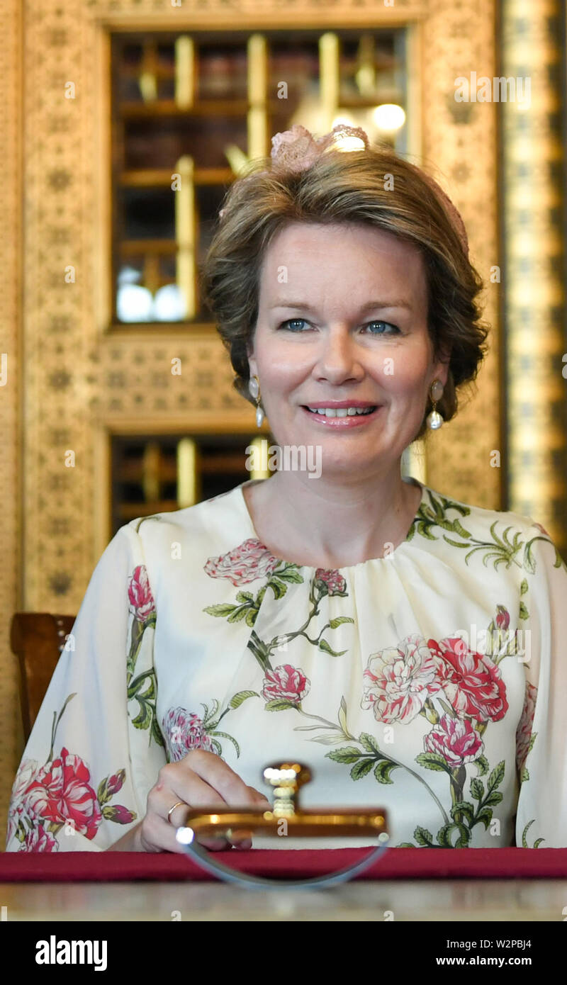 Wittenberg, Allemagne. 10 juillet, 2019. La Reine Mathilde de Belgique visite de l'hôtel de ville de Bad Suderode. Le couple royal visites de Thuringe et de Saxe-anhalt sur un voyage de deux jours. Credit : Jens Kalaene Zentralbild-/dpa/ZB/dpa/Alamy Live News Banque D'Images