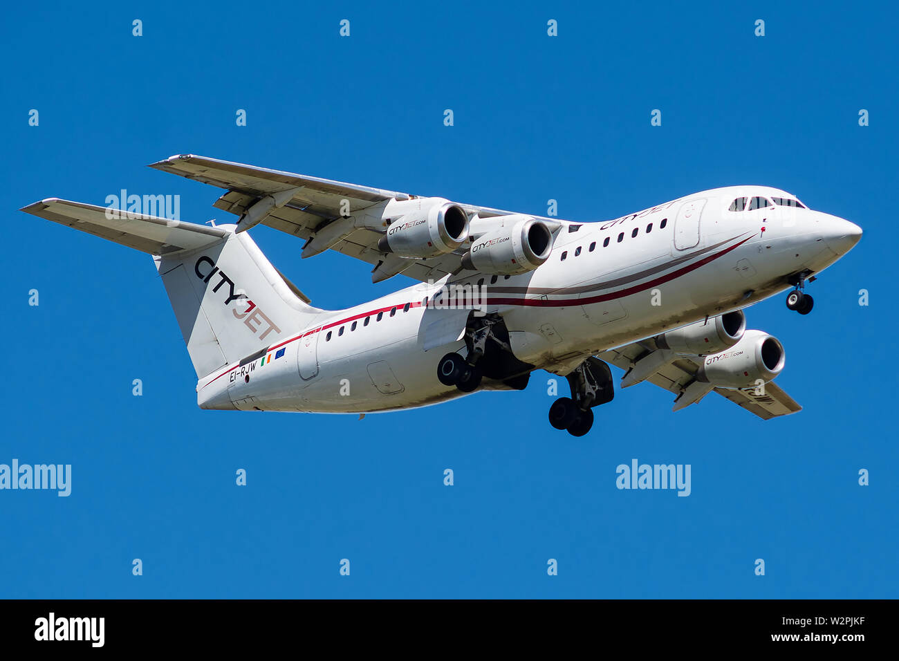 EI-RJW, Juillet 9, 2019, l'Avro RJ85-E2771 atterrissage à l'aéroport Paris Roissy Charles de Gaulle à la fin de vol Air France AF1103 à partir de Turin Banque D'Images