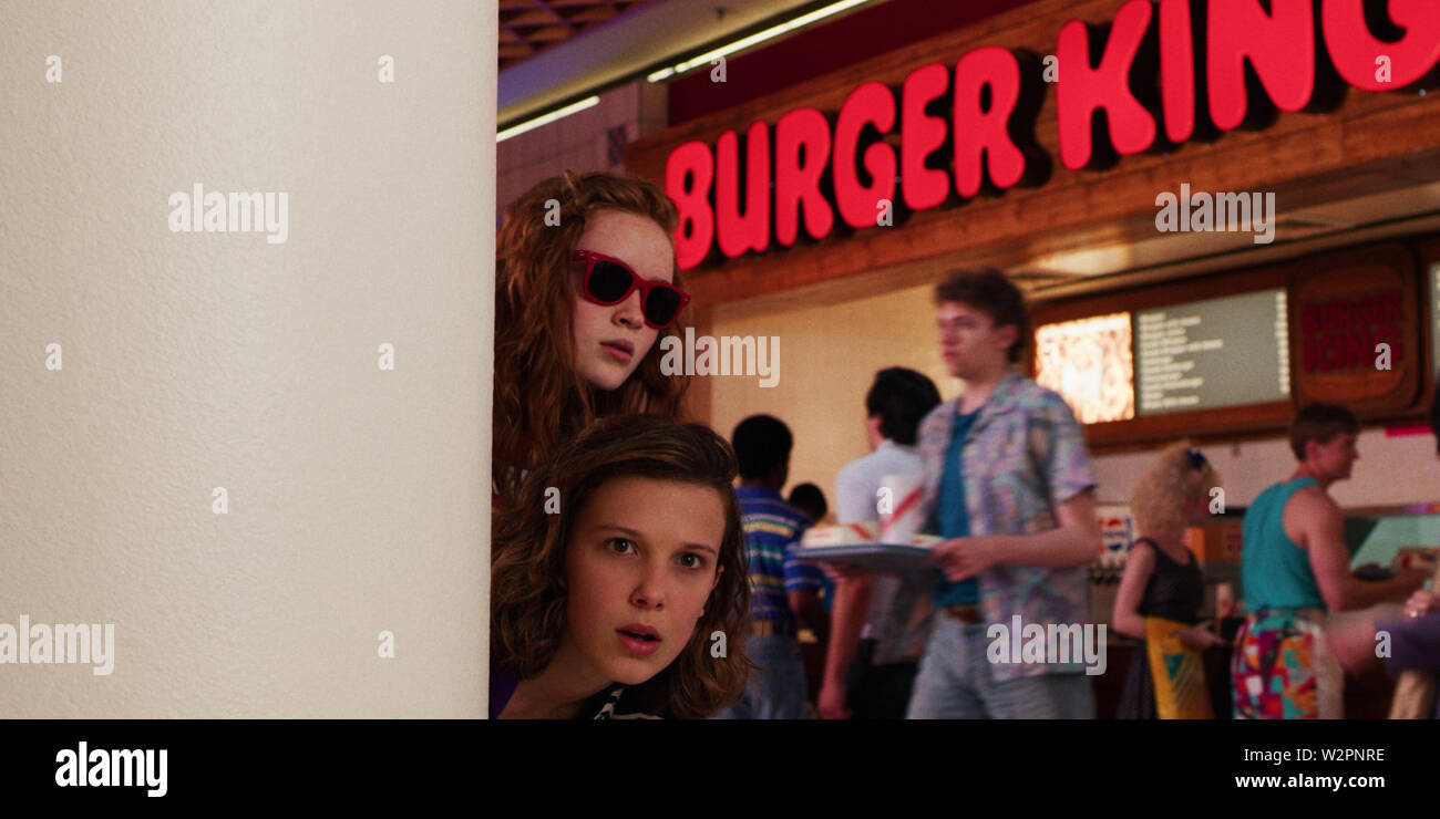 Sadie évier, Millie Bobby Brown, 'Stranger choses 3' (2019) Crédit photo : Archives Le Hollywood / Netflix Banque D'Images