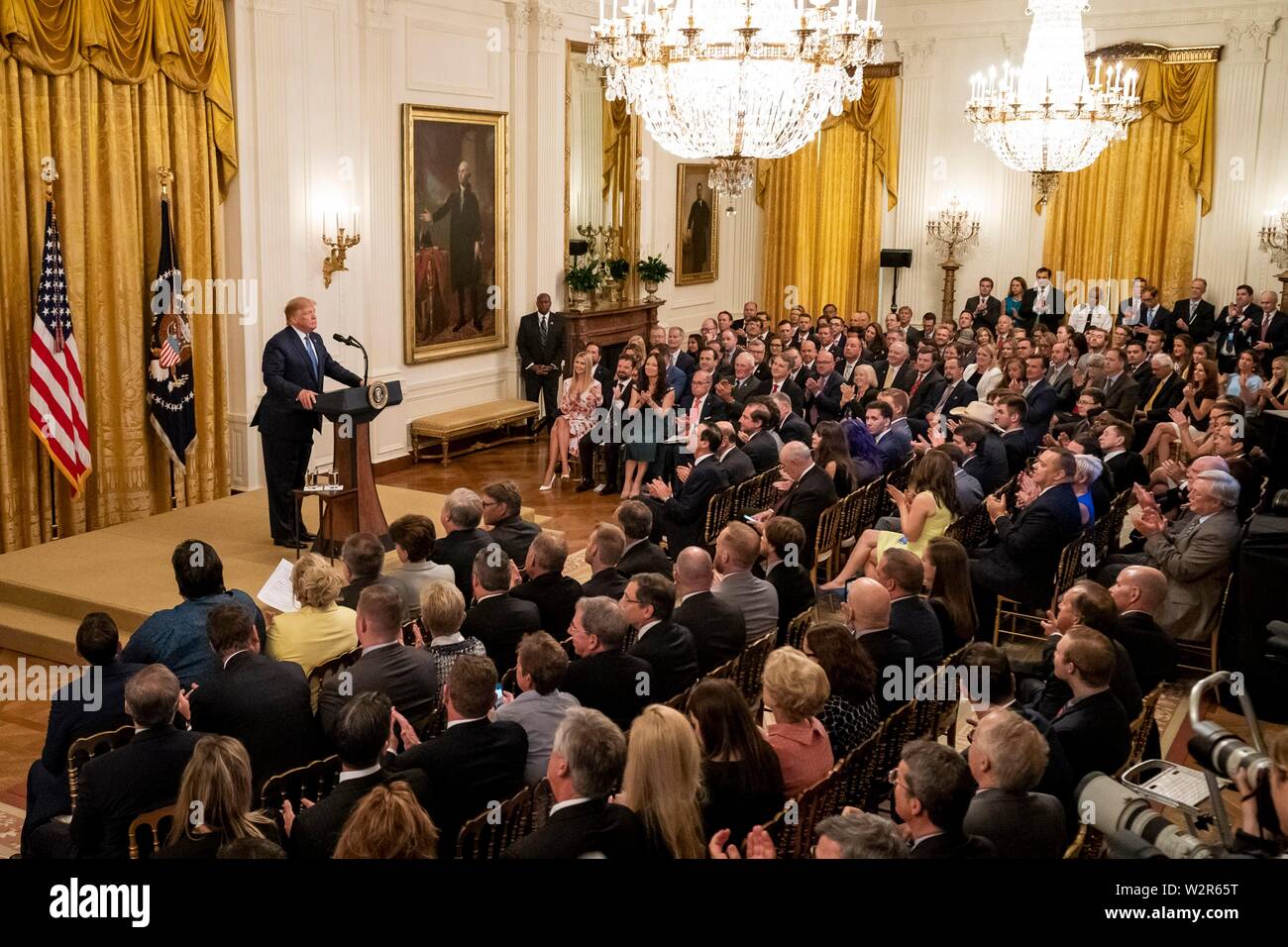 Président américain Donald Trump, prononce une allocution sur le leadership environnemental dans l'East Room de la Maison Blanche le 8 juillet 2019 à Washington, DC. Banque D'Images