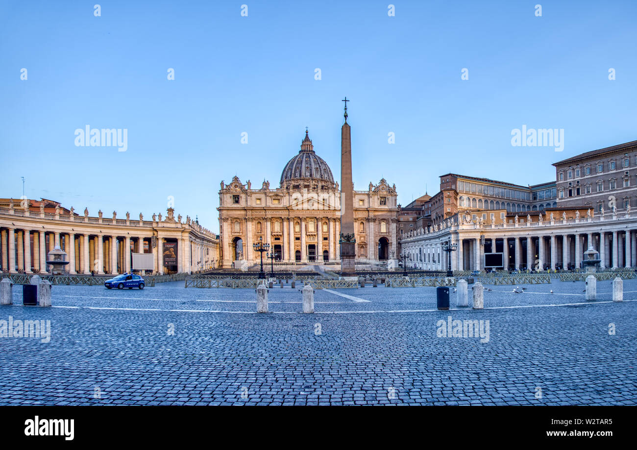 La Place Saint Pierre dans la Cité du Vatican - Rome, Italie Banque D'Images