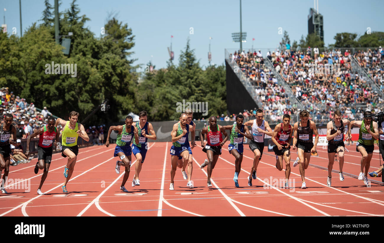 Californie - USA - 30 juin 2019 : Début de la men 1 Mile Bowerman rallye à l'IAAF Diamond League Prefontaine Classic event at Cobb Track & Angell Fie Banque D'Images