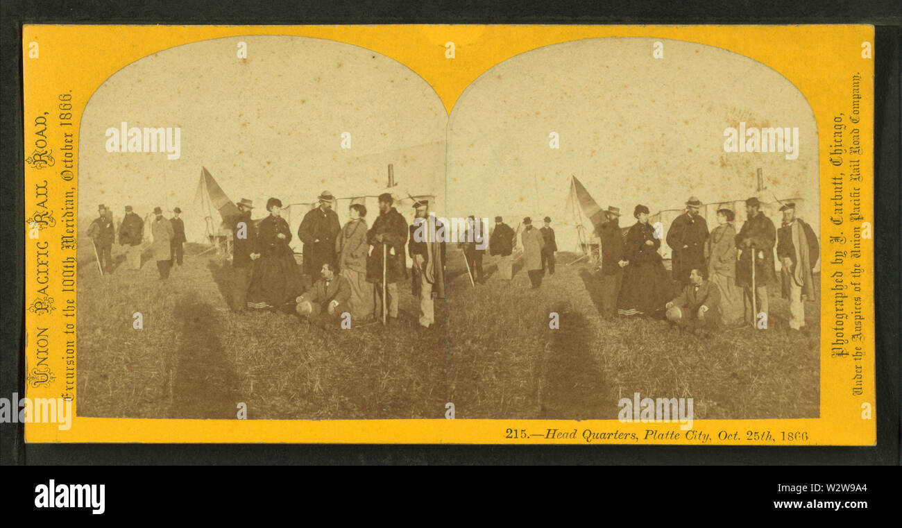 Head Quarters, Platte City, Oct 25th, 1866 l'ombre du photographe (au premier plan), par Carbutt, John, 1832-1905 Banque D'Images Head Quarters, Platte City, Oct 25th, 1866 l'ombre du photographe (au premier plan), par Carbutt, John, 1832-1905 Banque D'Images