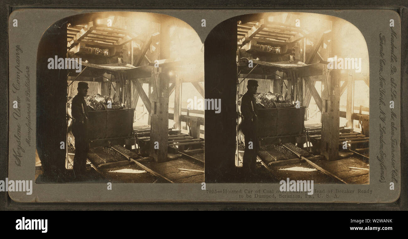 Voiture hissé de charbon sur l'arbre en tête du disjoncteur principal prêt à être sous-évaluées, Scranton, PA, USA, à partir de Robert N Dennis collection de vues stéréoscopiques Banque D'Images