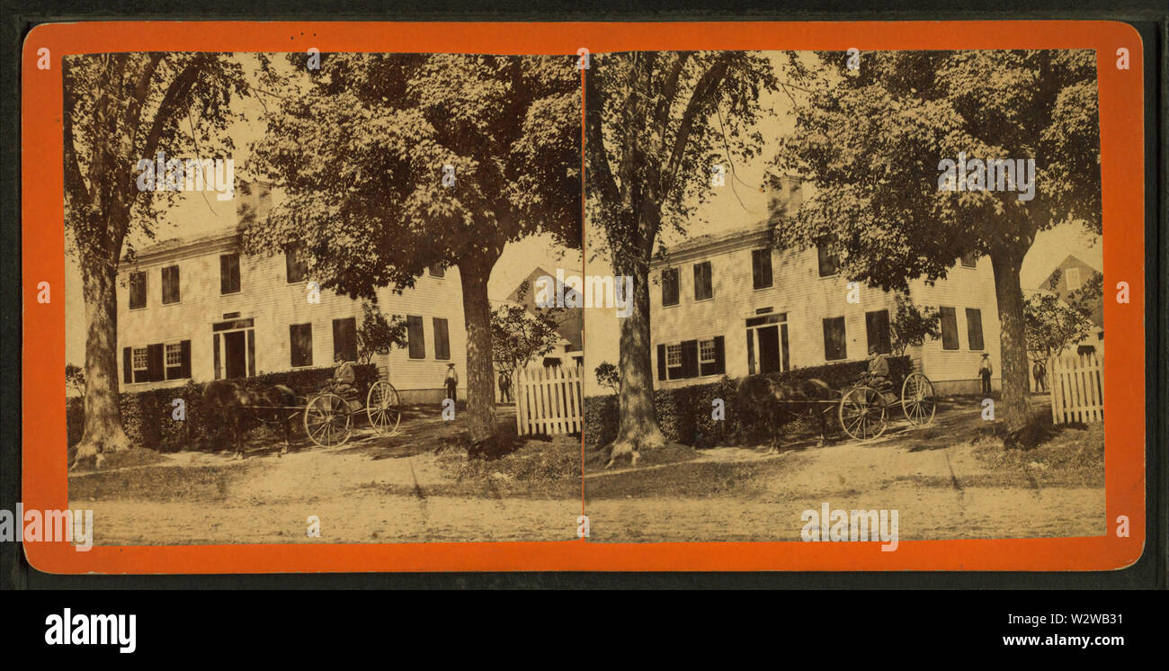 Transport de chevaux en attente devant une maison, NH, Suncook, par J Wilkins Banque D'Images