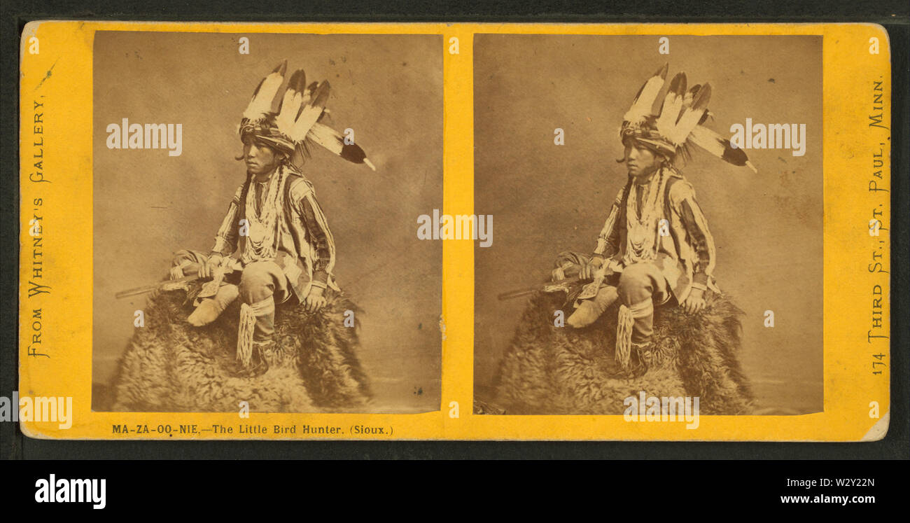 Ma-Za Oo-Nie--- le petit oiseau hunter (Sioux), par Whitney's Gallery Banque D'Images