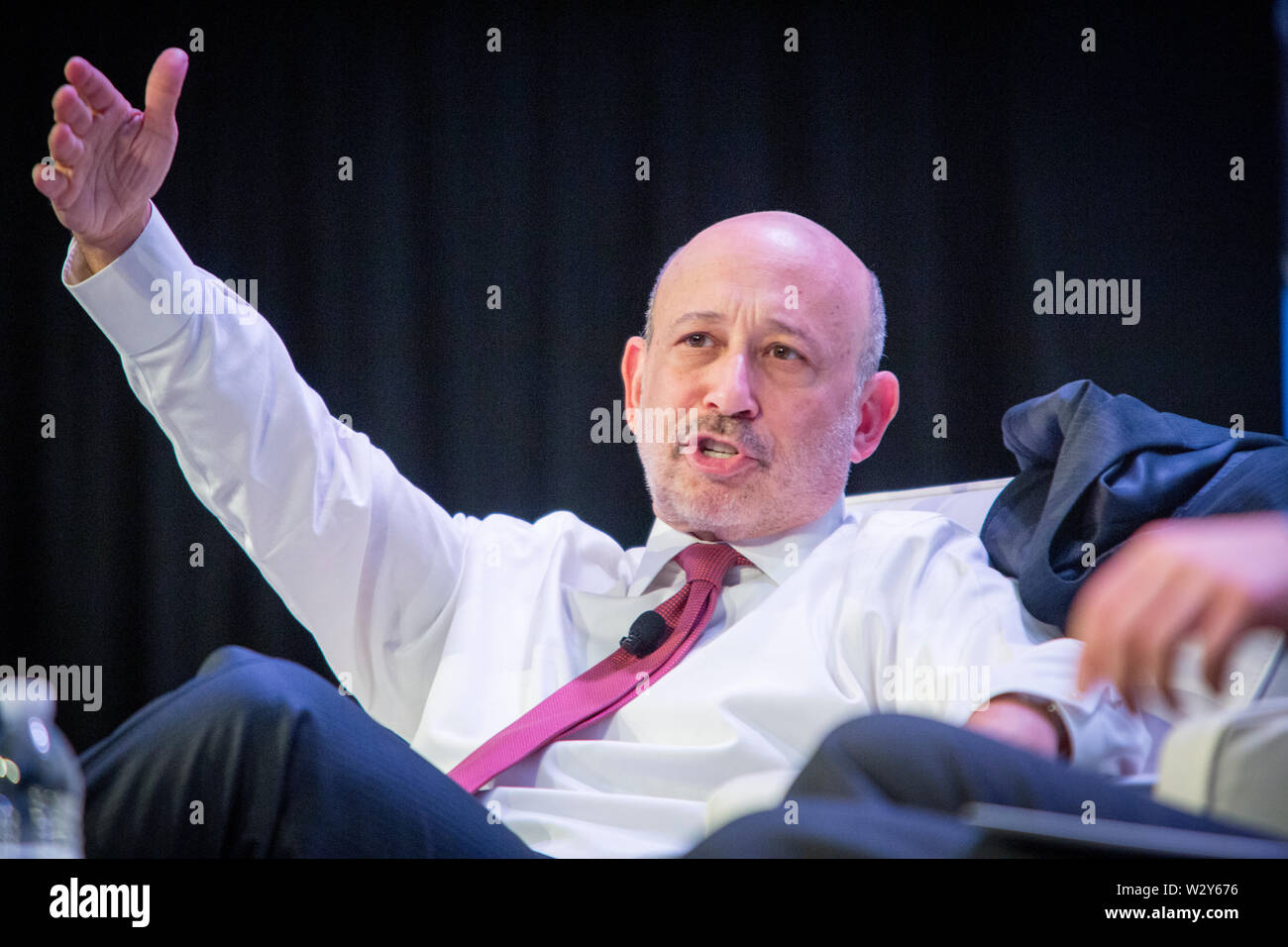Président-directeur général de Goldman Sachs, Lloyd Blankfein, répond aux questions de l'animateur et de l'auditoire au cours d'un entretien à la réunion annuelle de 'sifma', l'industrie des valeurs mobilières et Marchés Financiers Association. Banque D'Images
