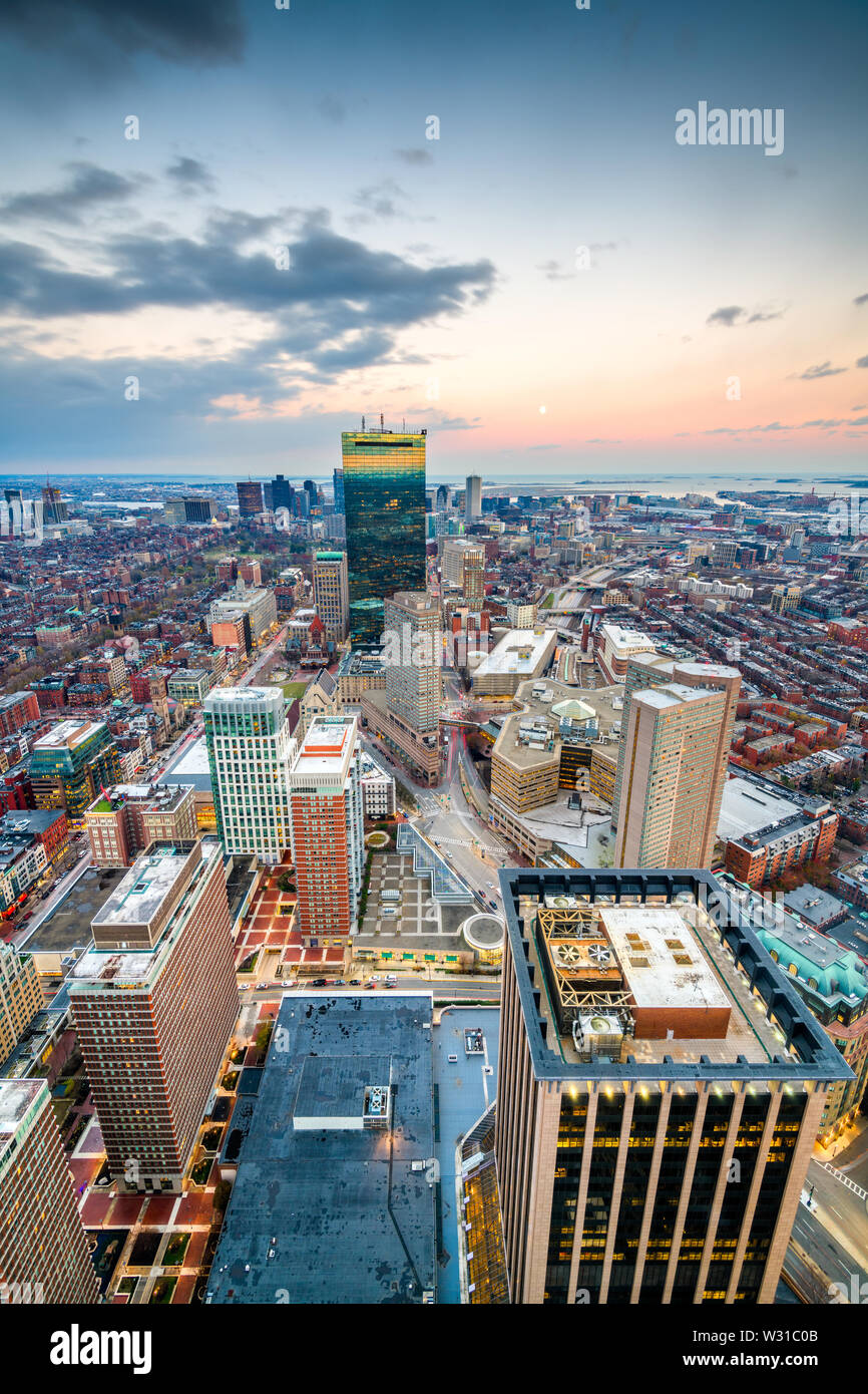 Boston, Massachusetts, USA cityscape at Dusk. Banque D'Images