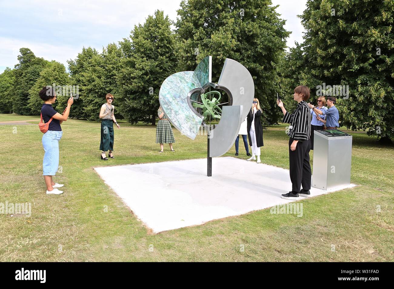 Serpentine Gallery .Kudsk Steensen décerné Serpentine inaugurale commision architecture augmentée en collaboration avec google Arts & culture et Sir David Adjaye OBE 11 Juillet 2019 Banque D'Images