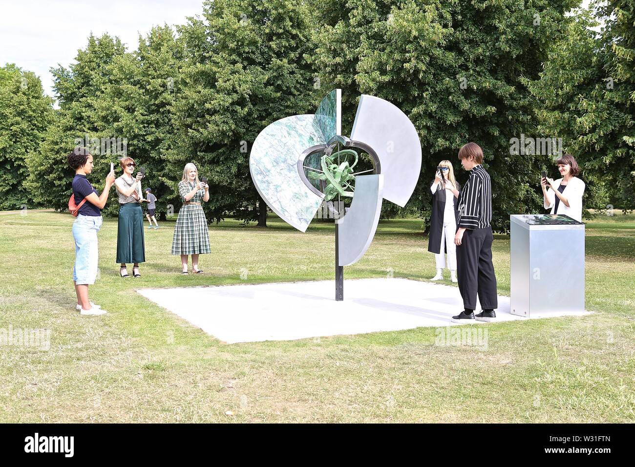 Serpentine Gallery .Kudsk Steensen décerné Serpentine inaugurale commision architecture augmentée en collaboration avec google Arts & culture et Sir David Adjaye OBE 11 Juillet 2019 Banque D'Images