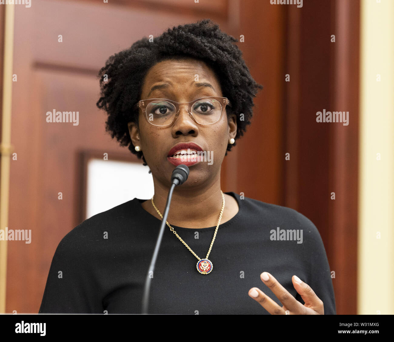 Washington, D.C., USA. 11 juillet, 2019. Représentant des États-Unis LAUREN UNDERWOOD (D-IL) parlant à la Black Caucus Santé Maternelle au sommet des intervenants le Capitole à Washington, DC Le 11 juillet 2019. Crédit : Michael Brochstein/ZUMA/Alamy Fil Live News Banque D'Images