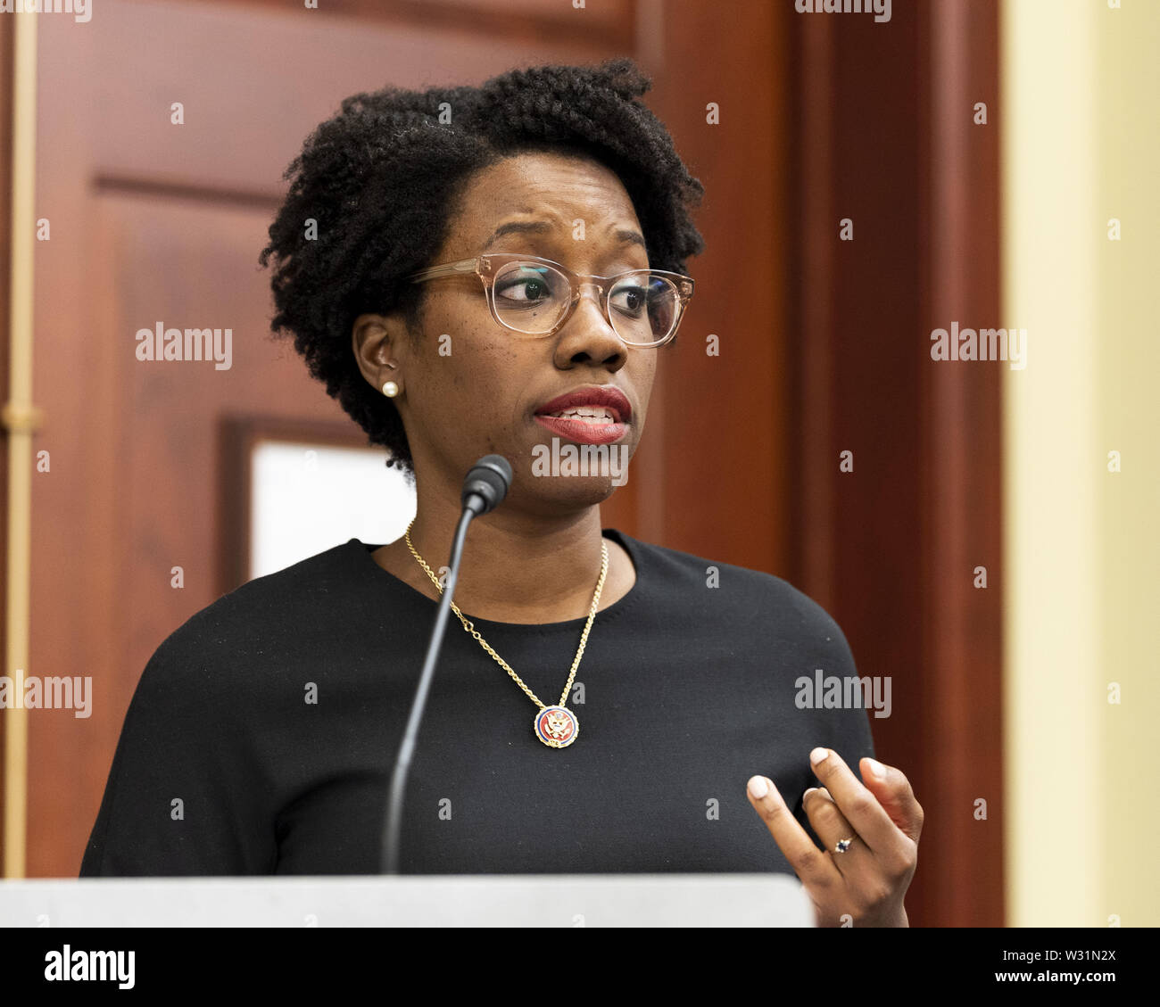 Washington, D.C., USA. 11 juillet, 2019. Représentant des États-Unis LAUREN UNDERWOOD (D-IL) parlant à la Black Caucus Santé Maternelle au sommet des intervenants le Capitole à Washington, DC Le 11 juillet 2019. Crédit : Michael Brochstein/ZUMA/Alamy Fil Live News Banque D'Images