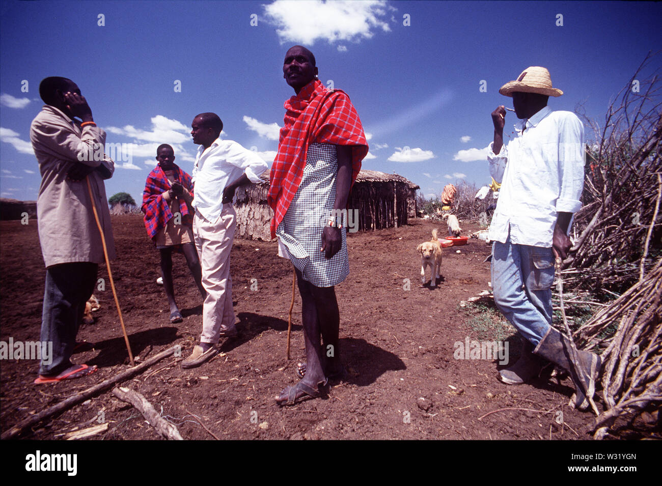 À l'intérieur d'une manyatta masaï, Talek, Kenya Banque D'Images