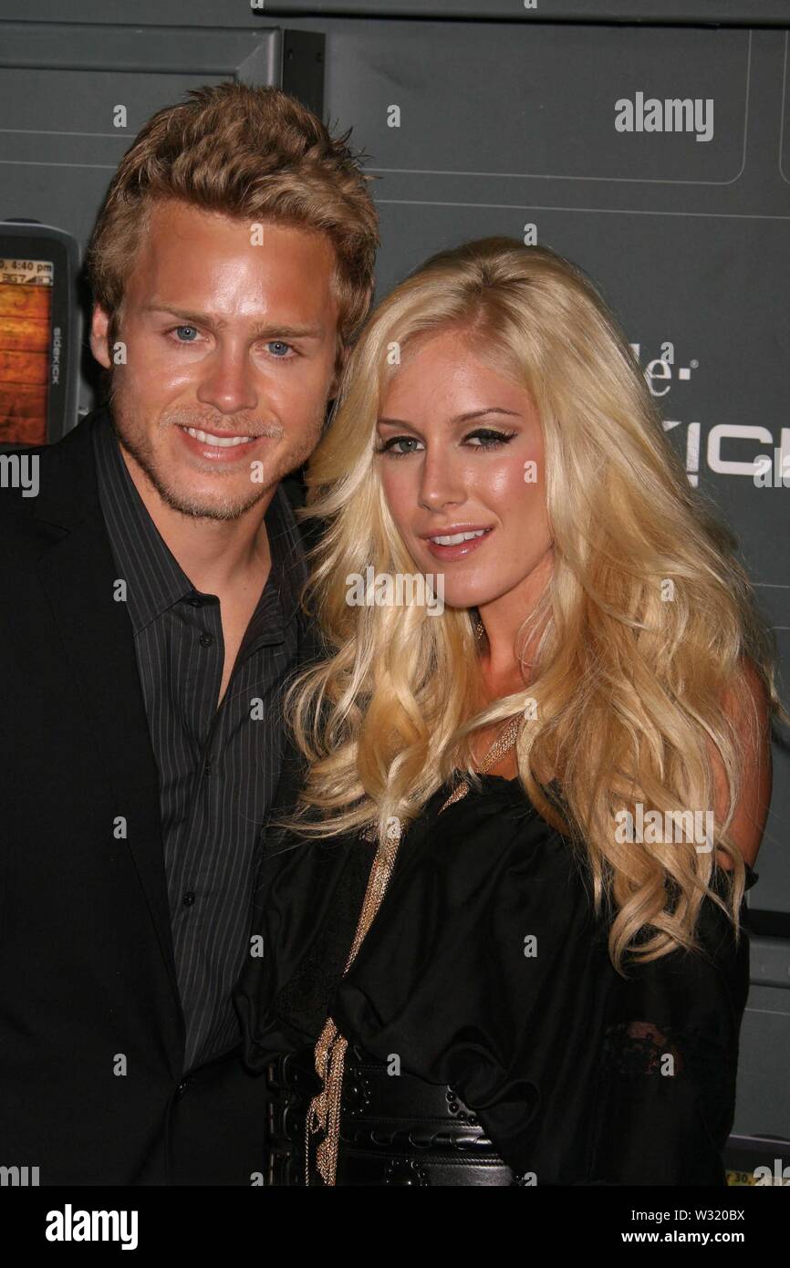 Spencer Pratt, Heidi Montag-Pratt 2009 T-mobile Sidekick LX vête Photo par Russell EInhorn/CelebrityArchaeology.com Banque D'Images Spencer Pratt, Heidi Montag-Pratt 2009 T-mobile Sidekick LX vête Photo par Russell EInhorn/CelebrityArchaeology.com Banque D'Images