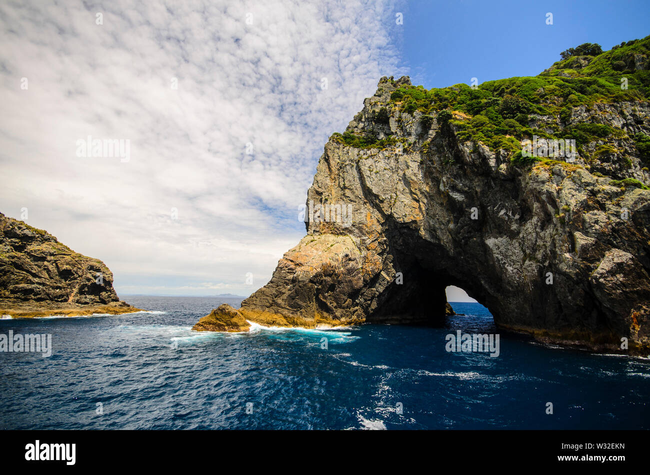 Trou dans la roche, Bay of Islands Banque D'Images