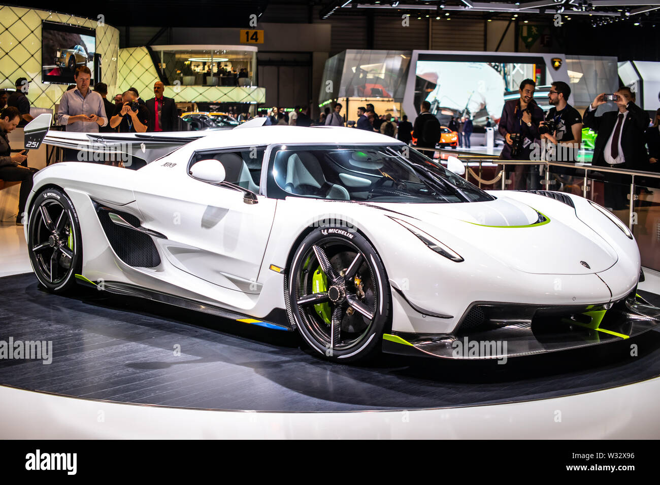 Genève, Suisse, mars 2019 blanc 1965 Jesko métalliques au Salon International de l'automobile, voiture de sport construite par Koenigsegg Automotive AB Banque D'Images