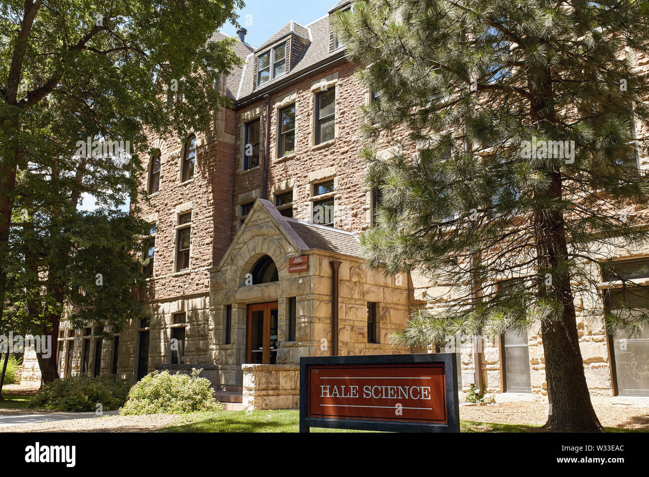 Boulder, Colorado - 11 juillet 2019 : extérieur du bâtiment de la science Hale sur le campus de l'université de l'état-Unis Boulder Banque D'Images