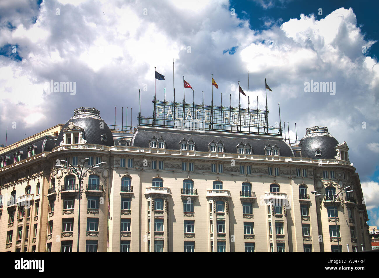 Madrid, Espagne - 21 juin 2019 : l'Hôtel Palace a été mis au point par entrepreneur belge Georges Marquet par suggestion personnelle du Roi Alfonso XIII. Des Banque D'Images