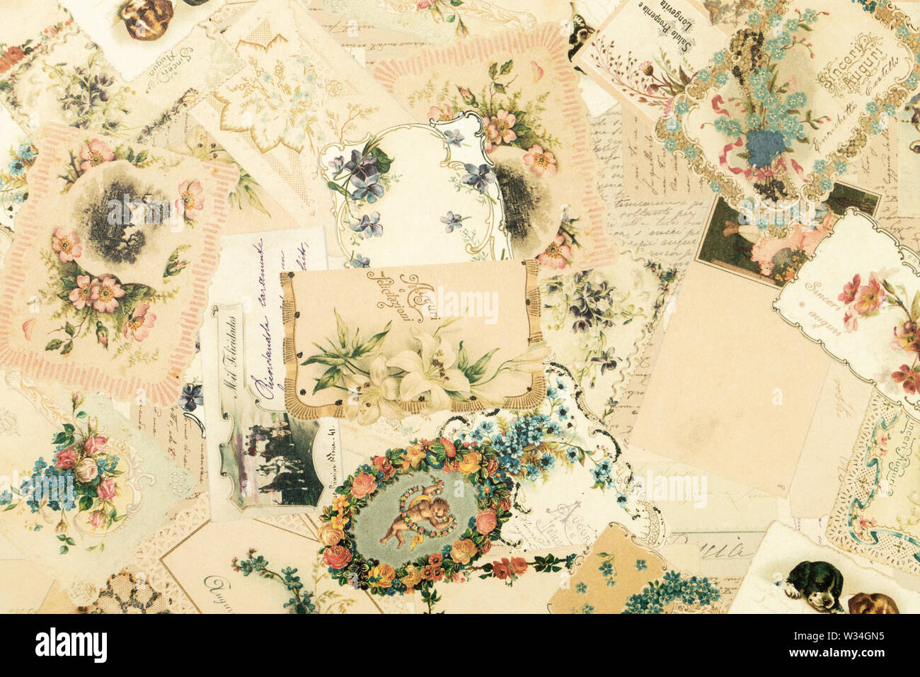 Collage de cartes anciennes du début du xxe siècle, datant de la Première Guerre mondiale Banque D'Images