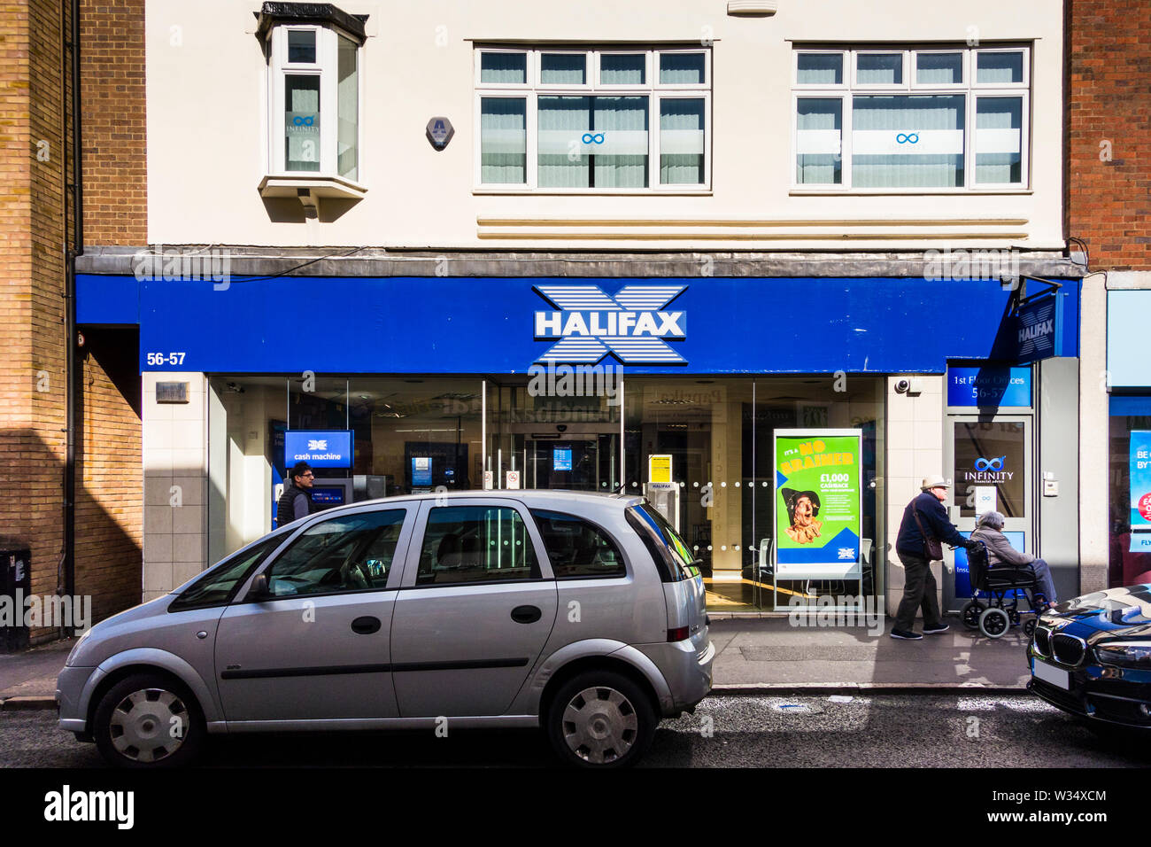 Halifax High Street branch, Stourbridge, West Midlands, Royaume-Uni Banque D'Images