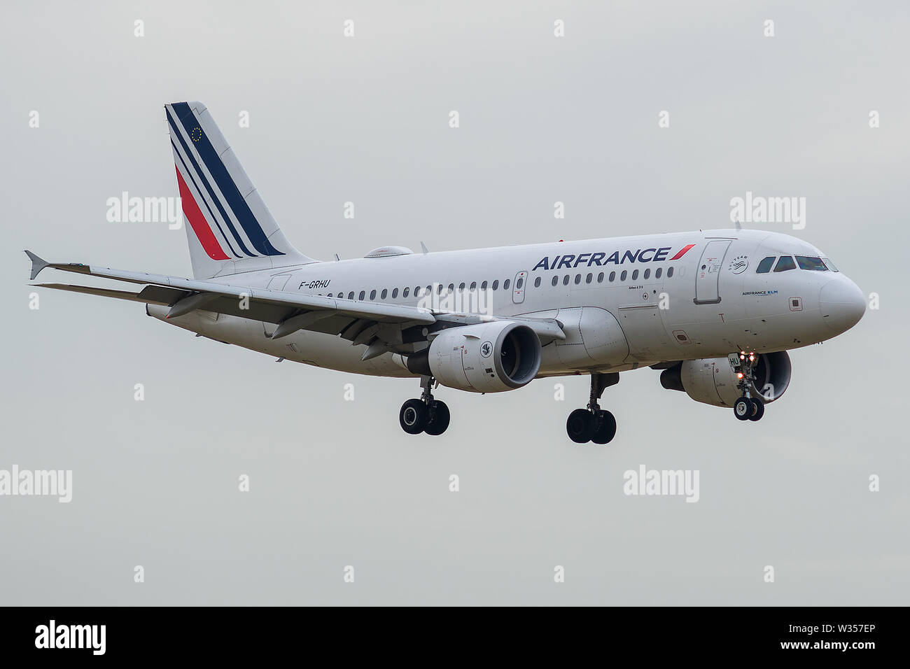 F-GRHU, 11 juillet 2019, l'Airbus A319-111-1471 l'atterrissage à l'aéroport de Paris Charles de Gaulle à la fin de vol Air France AF1751 à partir de Copenhague. Banque D'Images