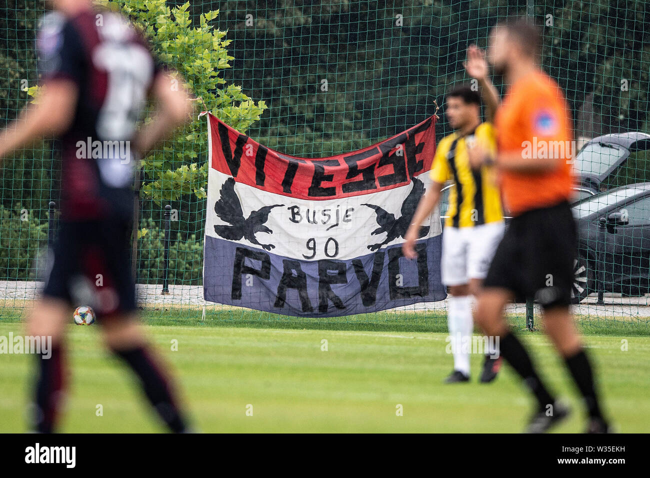 Opalenica, Pologne. 12 juillet, 2019. OPALENICA, 12-07-2019, l'Eredivisie néerlandaise de football, saison 2019/2020, trainingcamp,, friendly, pavillon de vitesse pendant le match Pogon Szczecin - Vitesse 2-1 : Crédit Photos Pro/Alamy Live News Banque D'Images