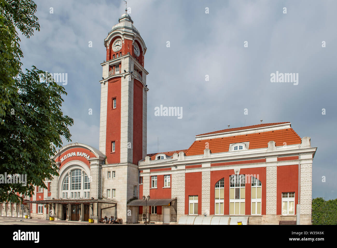 La gare centrale, à Varna, Bulgarie Banque D'Images
