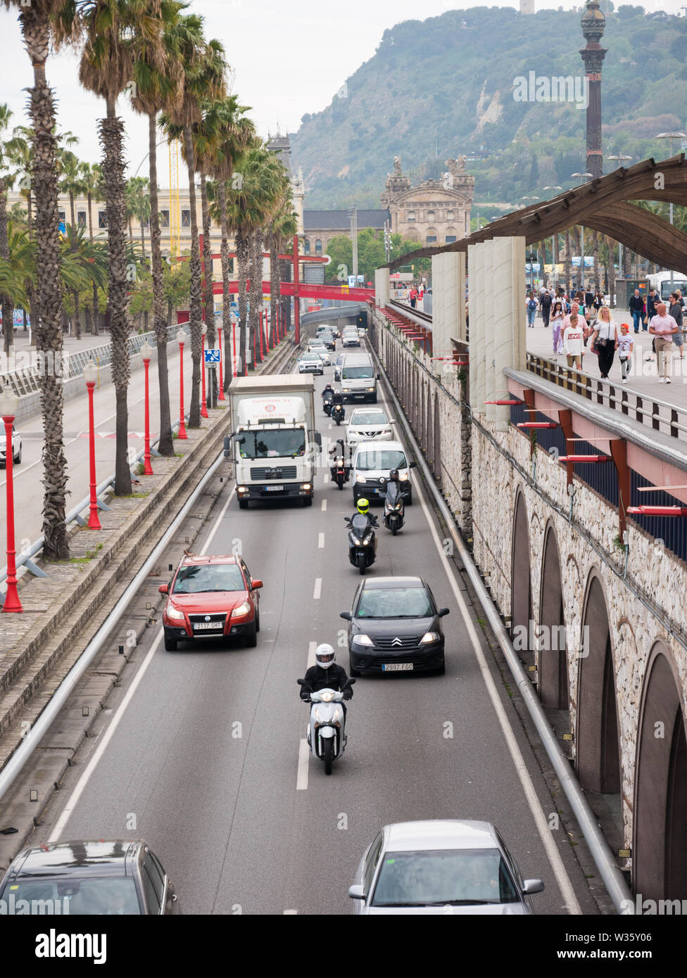 Barcelone, Espagne. Mai 2019. La circulation à proximité de la plage de Barcelone. Banque D'Images
