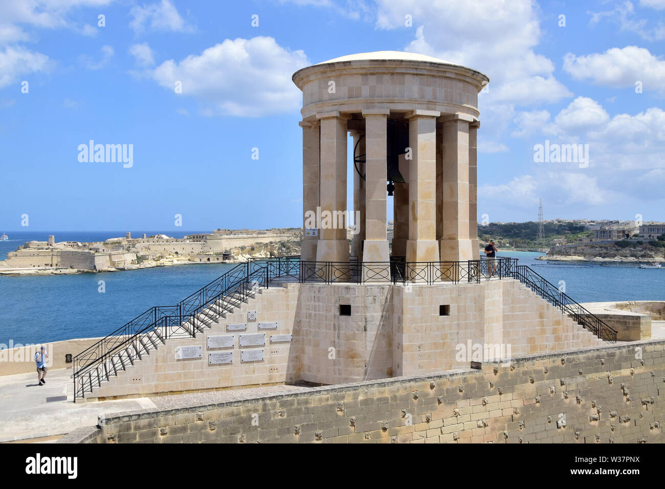 Bell siège War Memorial, La Valette, Malte, Europe Banque D'Images