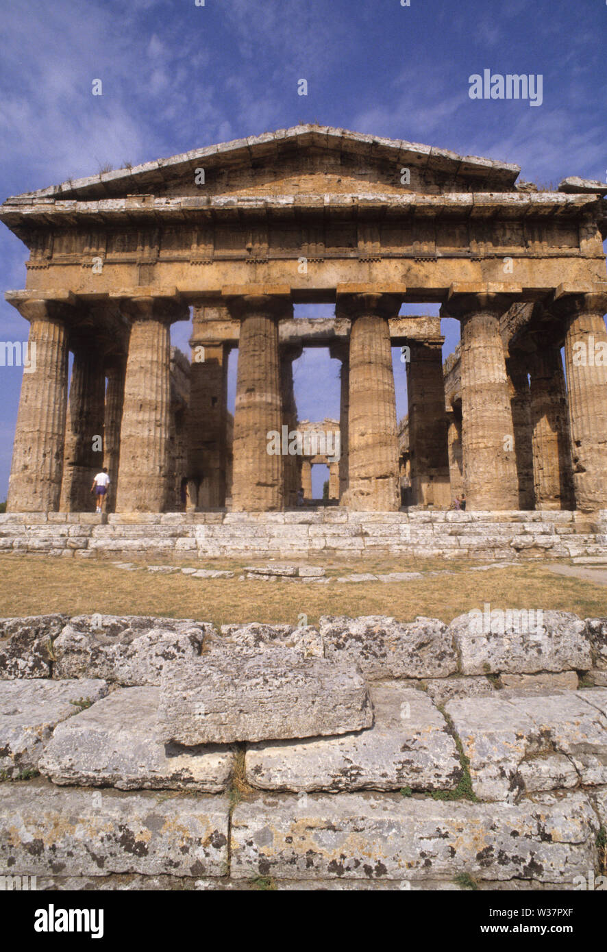 Temple de Poséidon (Neptune), temple grec. Paestum, Salerne, Campanie, Italie province Banque D'Images