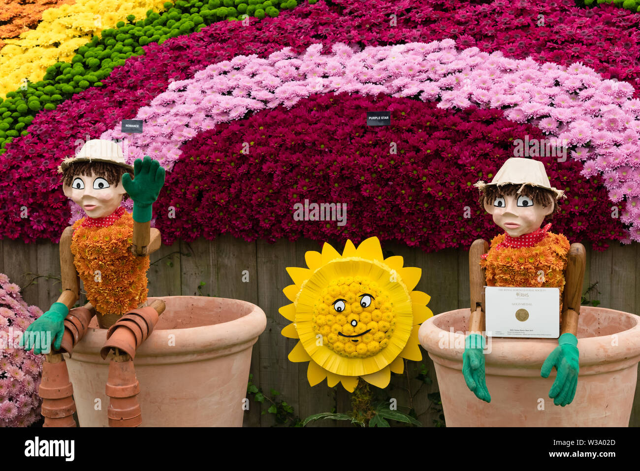 Flowerpot men afficher au Chelsea Flower Show Banque D'Images
