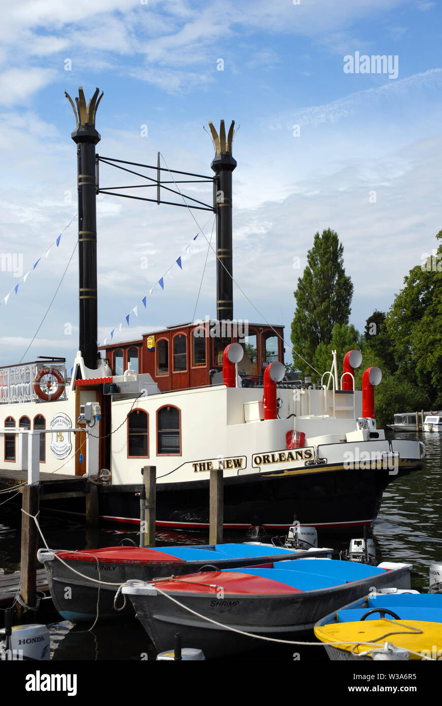Style Mississippi steamboat, La Nouvelle Orléans, sur la rivière Thames, Henley-on-Thames, Oxfordshire, Angleterre Banque D'Images