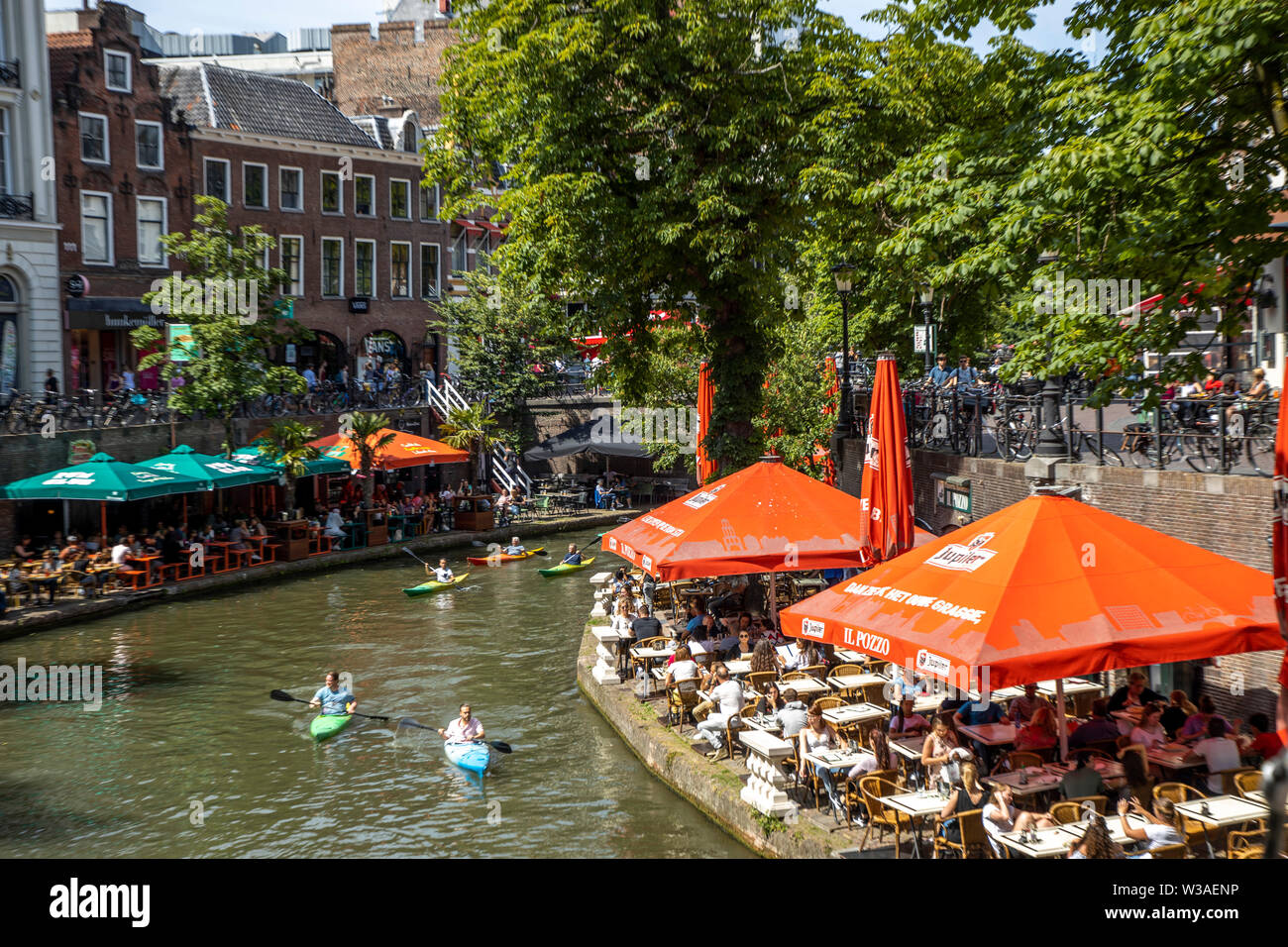 Utrecht, Pays-Bas, Vieille Ville, Oudegracht, canal, restaurants, pubs, cafés, boutiques le long du canal, Banque D'Images