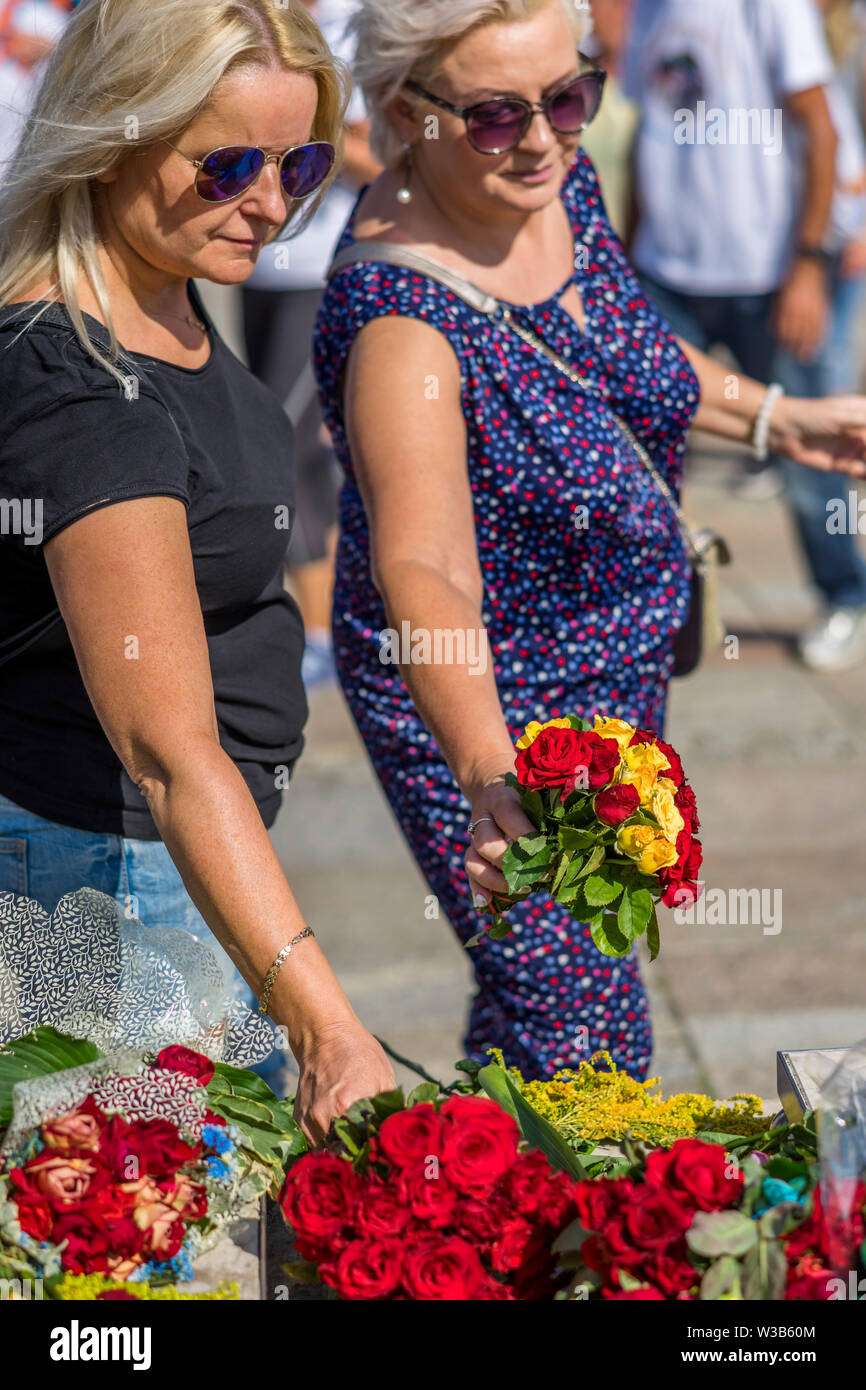 L'arrivée des pèlerins au sanctuaire de Jasna Góra lors de la célébration de l'assomption de Marie en août, Czestochowa, Pologne 2018. Banque D'Images