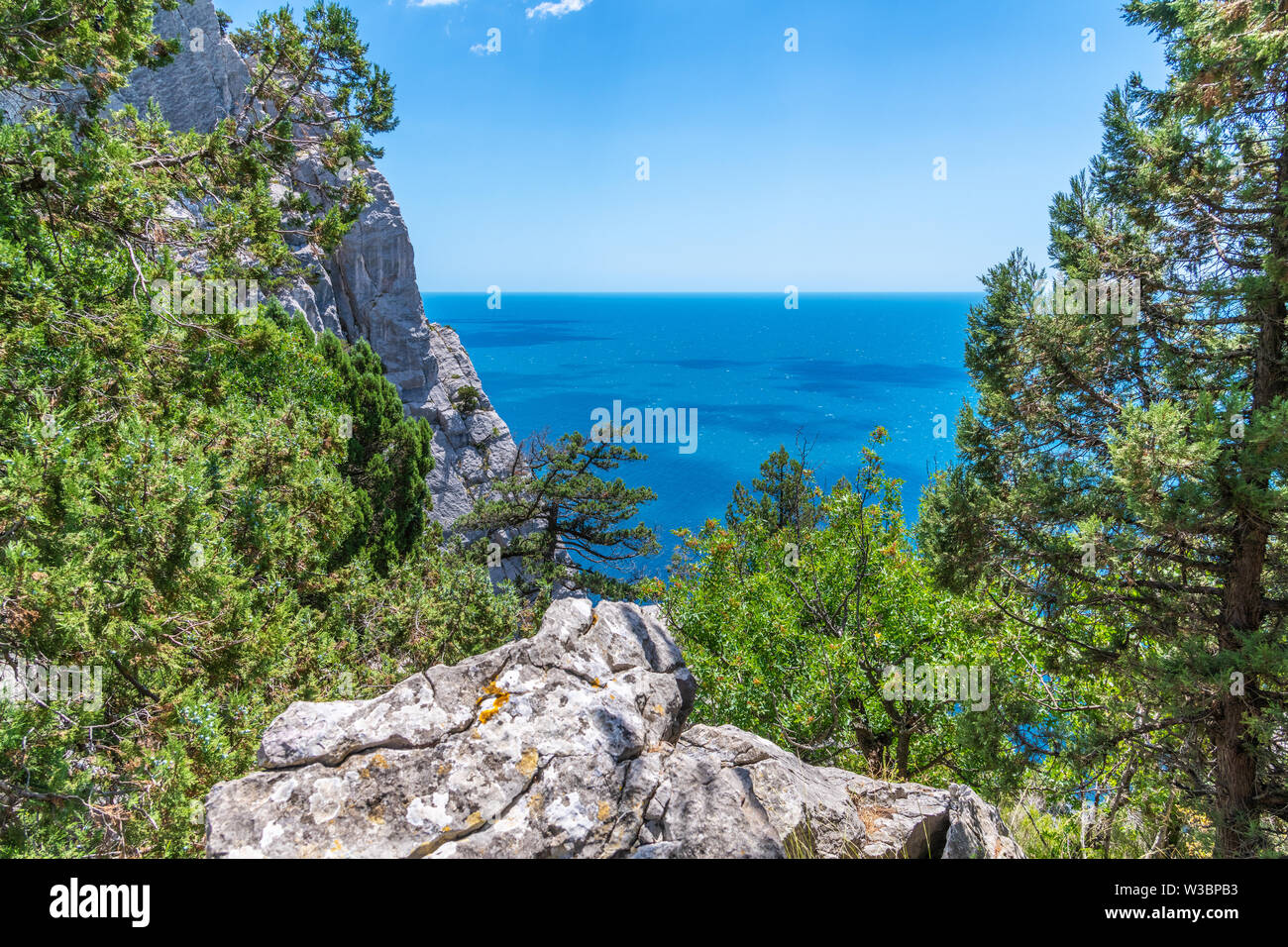 Paysage sur un chat montagne avec la Mer Noire en Crimée Banque D'Images