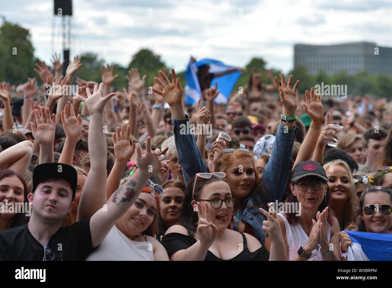 Glasgow, Royaume-Uni. 14 juillet 2019. The Kooks en concert au Festival de musique TRNSMT sur la scène principale. Luke Pritchard prend l'étape centrale.Crédit : Colin Fisher/Alamy Live NEws Banque D'Images