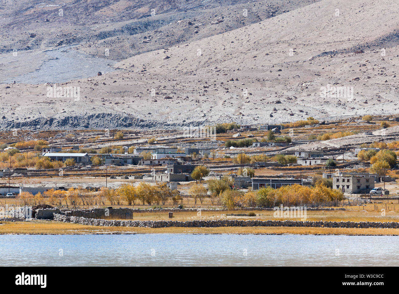 Merak (village situé dans la région de Pangong Lake) à la fin de septembre, le Ladakh, Inde Banque D'Images