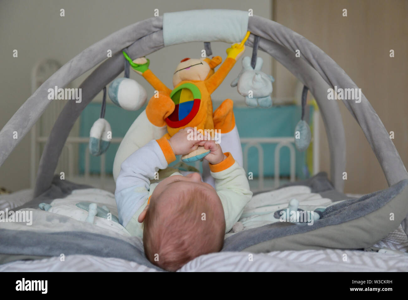 Coup De Pied De Bebe Banque D Image Et Photos Alamy Coup De Pied De Bebe Banque D Image Et Photos Alamy